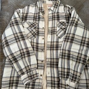 Men’s Wrangler Authentics XL Sherpa Lined Flannel Shirt